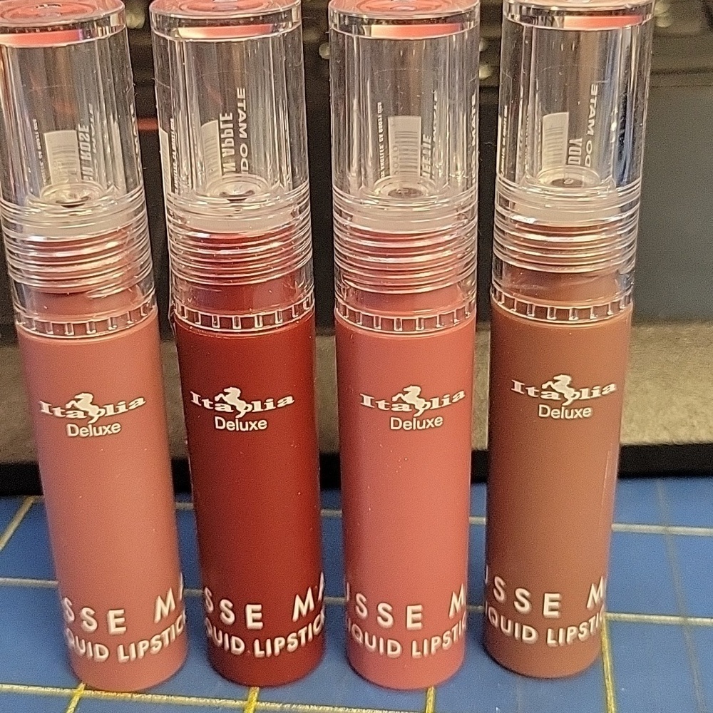 Italia Deluxe Mousse Matte Liquid Lipsticks Set of 4